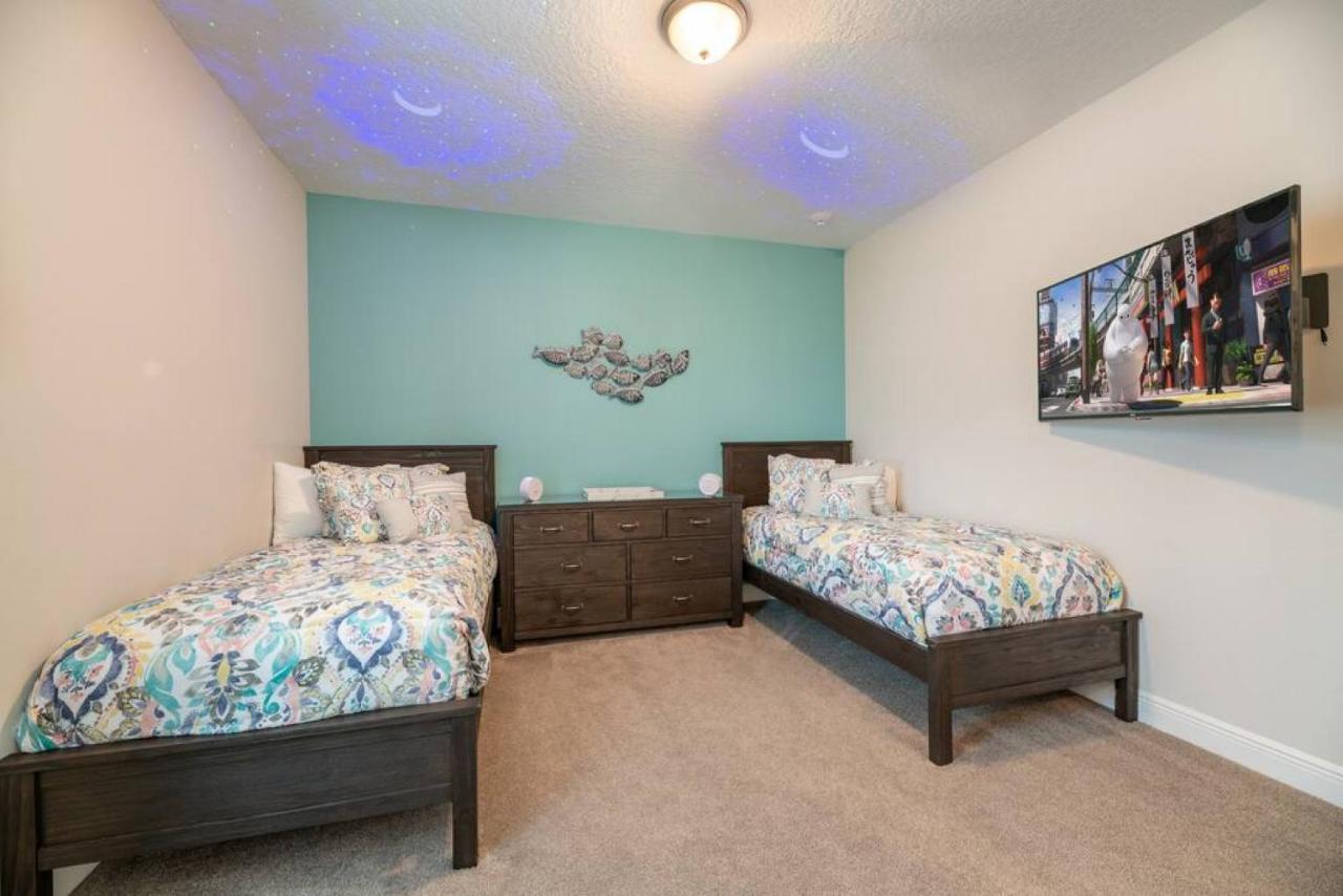 Spacious 8 Bdr Family Home With Arcades And Free Pool Heat Orlando Eksteriør billede